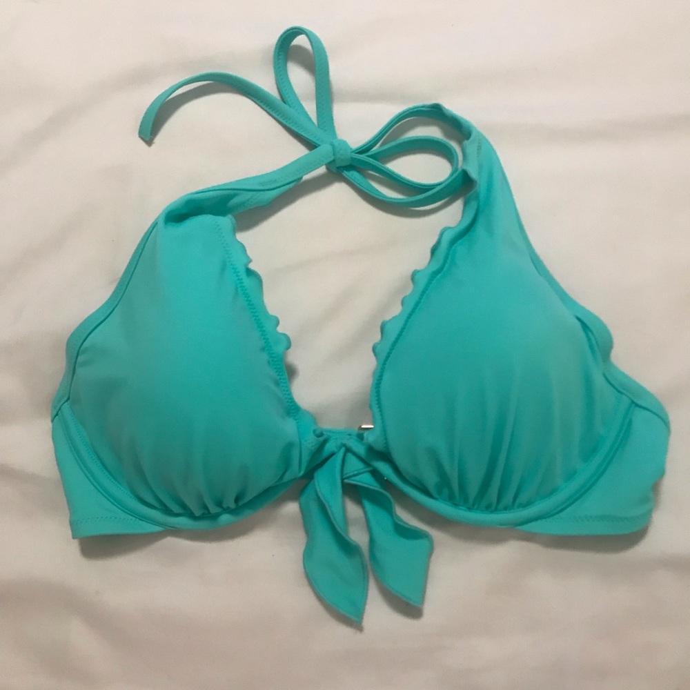 Victoria’s Secret bikini top